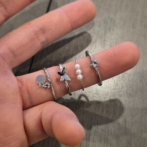 💙 4 Pcs Set Of Elegant Hypoallergenic Silver-Tone Stacking Dainty Rings Set Q